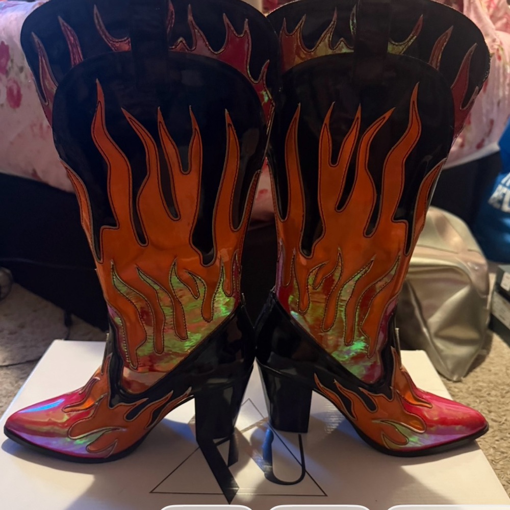 RED SPACE COWGIRL FLAME BOOTS